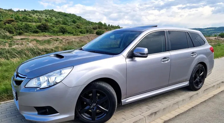 bielawa Subaru Legacy cena 23400 przebieg: 208000, rok produkcji 2012 z Bielawa